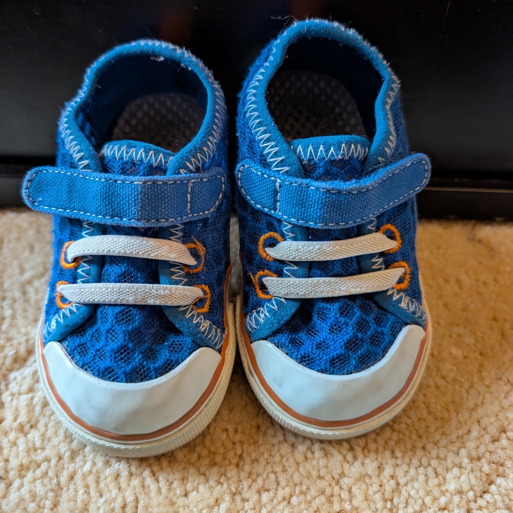 See Kai Run Saylor Water Friendly Sneakers For Toddlers - Picture 2 of 7